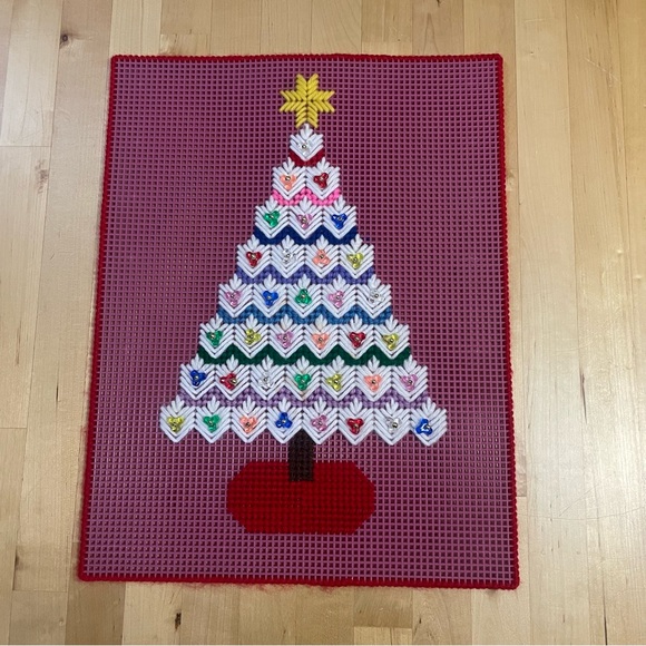 Vintage Knitted Wall Tree - Picture 3 of 7